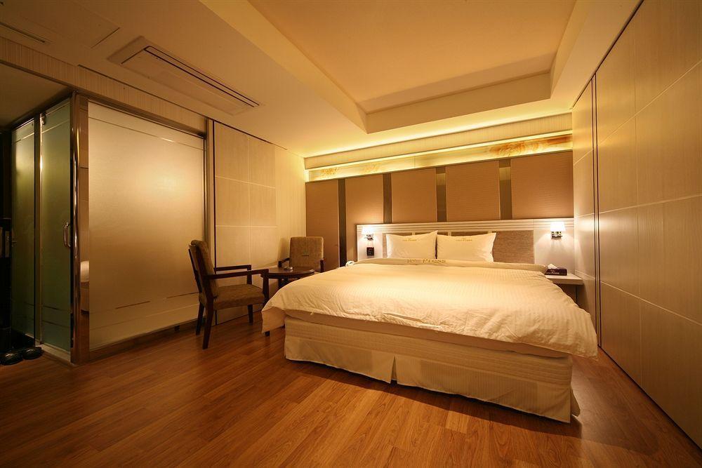 Press Hotel Μπουσάν Εξωτερικό φωτογραφία