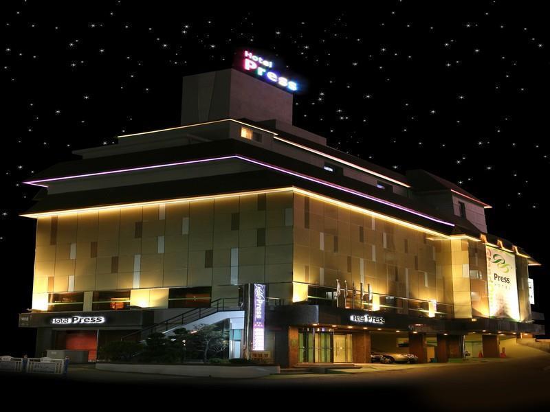 Press Hotel Μπουσάν Εξωτερικό φωτογραφία