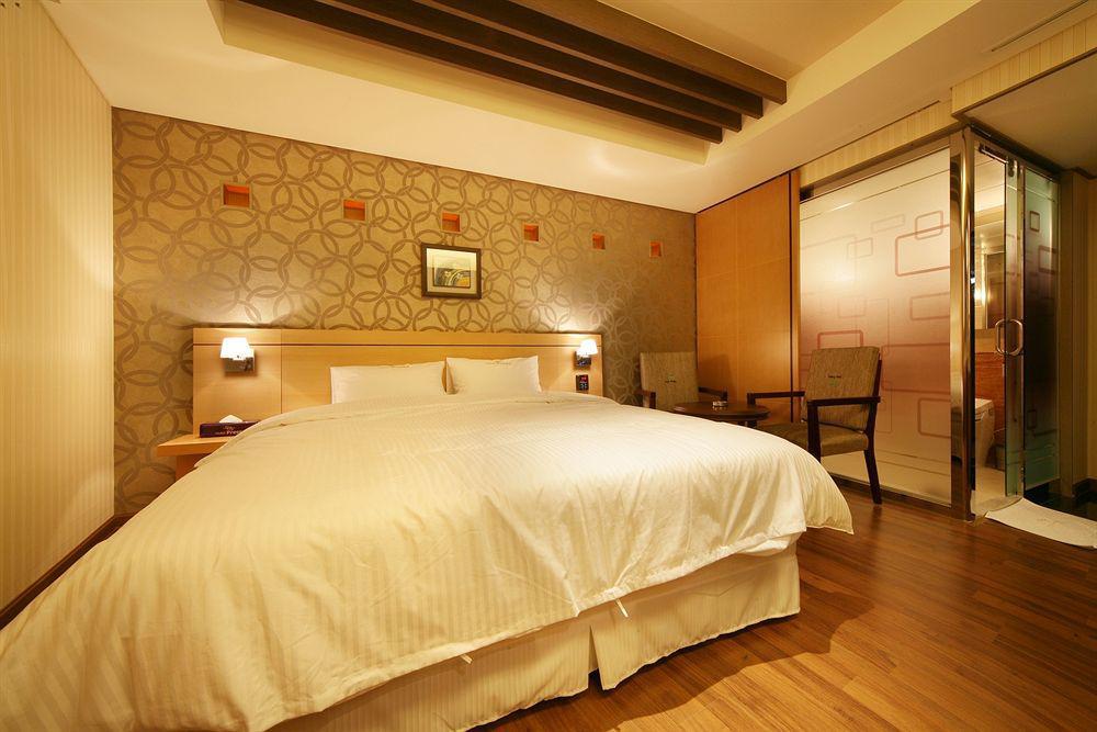 Press Hotel Μπουσάν Εξωτερικό φωτογραφία